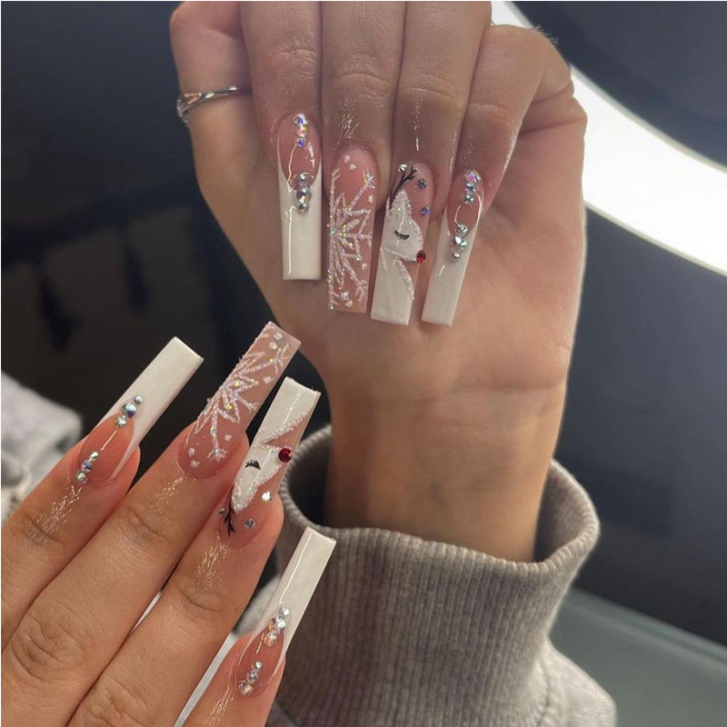 24PCS Nail Art Set – Deer & Snowflake Design